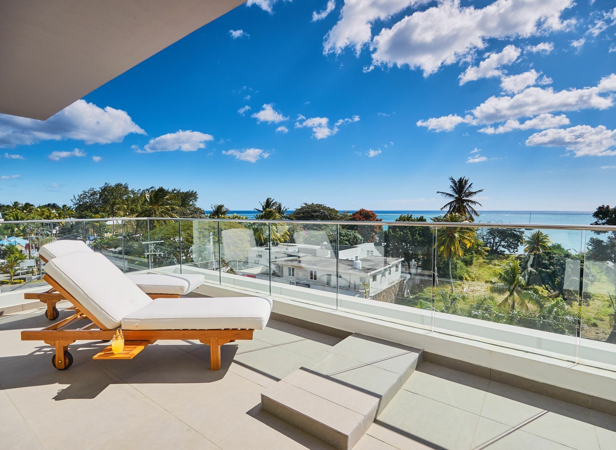 Liberty Drive Apartments & Penthouses By Lov Trou aux Biches Esterno foto